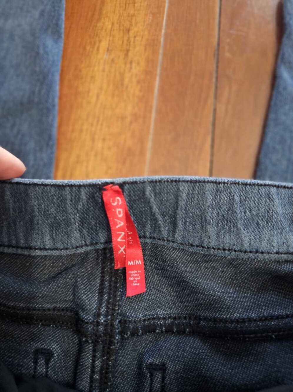 SPANX Women’s Washed Blue Pull-On Jeggings - Picture 2 of 5